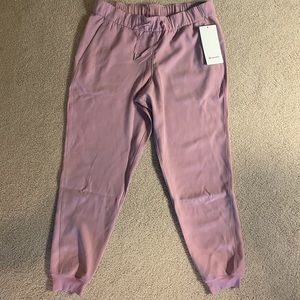 Lululemon On the Fly Jogger Woven